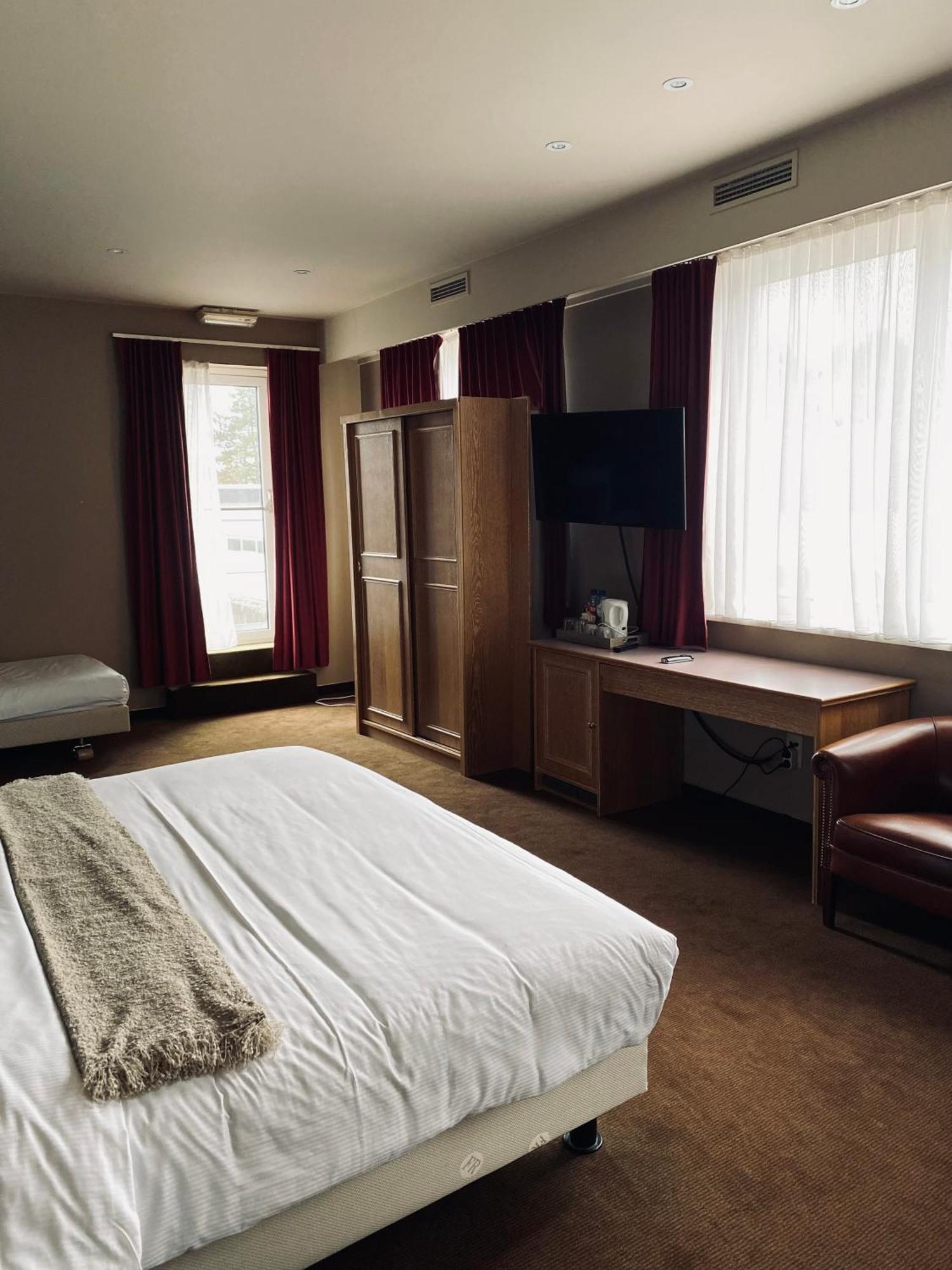 Hotel Bornem Eksteriør bilde