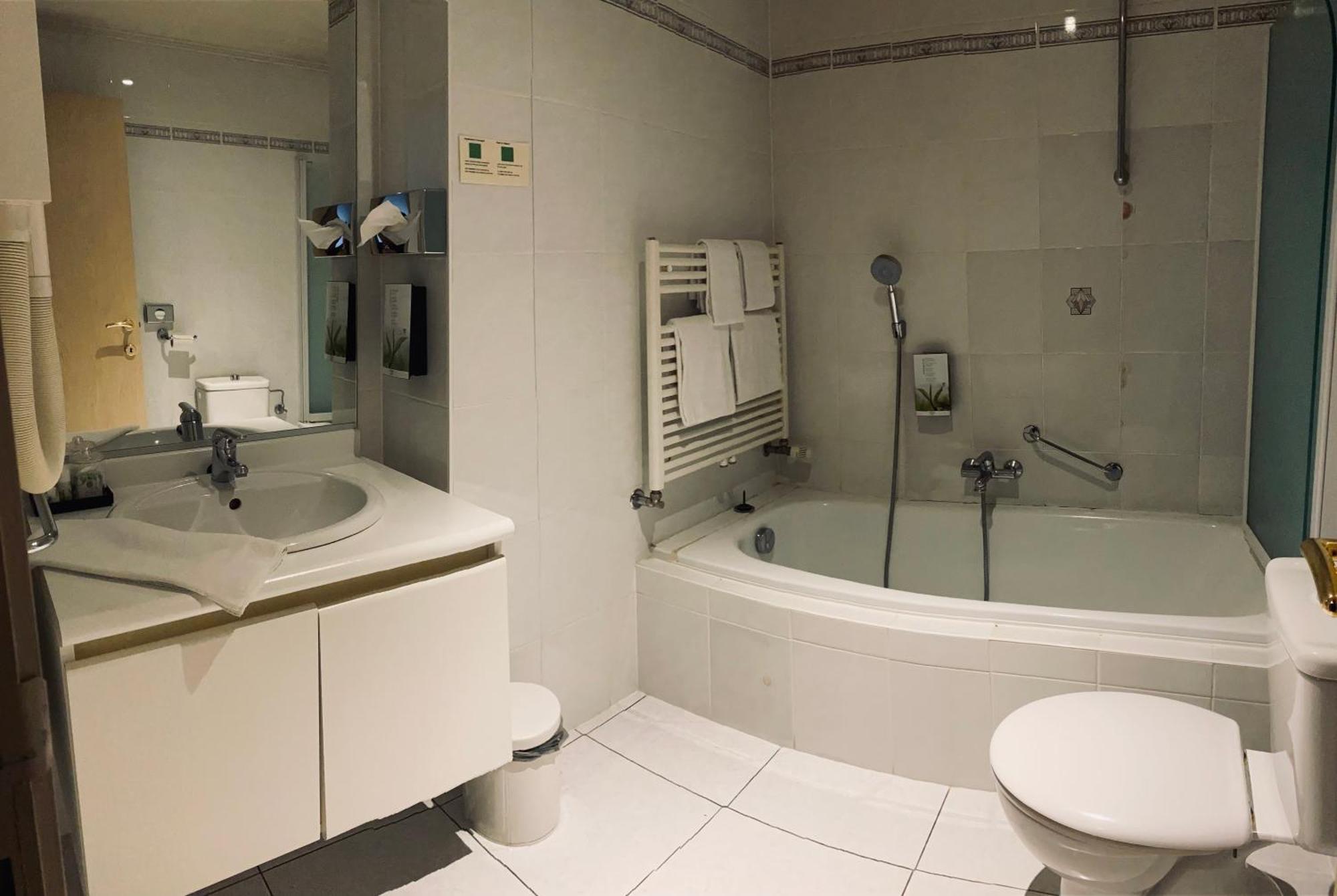 Hotel Bornem Eksteriør bilde