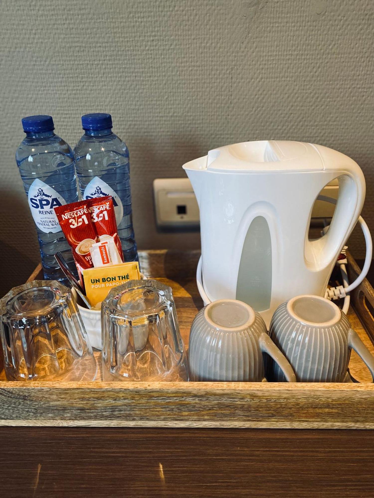Hotel Bornem Eksteriør bilde